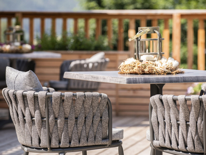 Food & Drinks 4, Chalet in Wolting With Natural Swimming Pond, Tamsweg