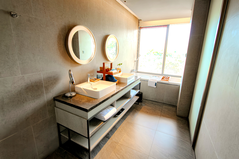 Bathroom 21