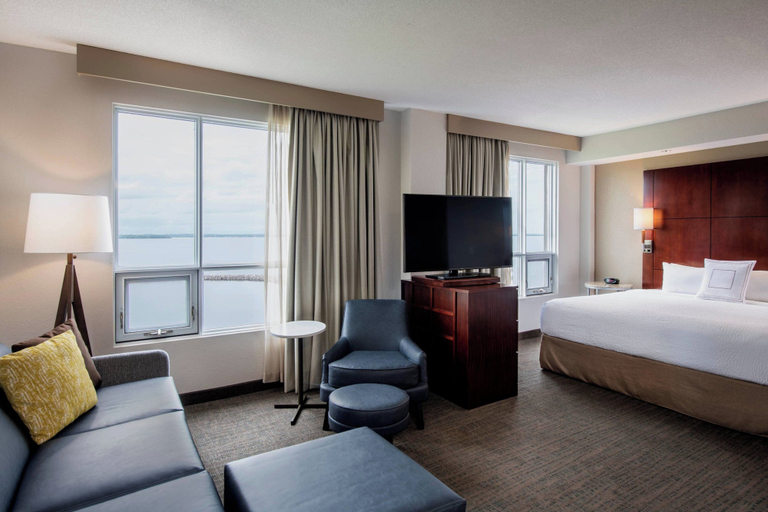 Bedroom 3, Residence Inn by Marriott Kingston Water's Edge, Frontenac