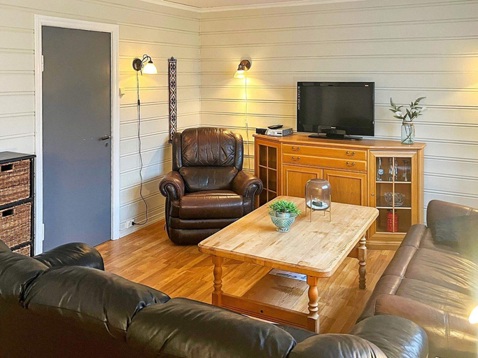 Living area 3, 8 Person Holiday Home in Flatraket, Selje