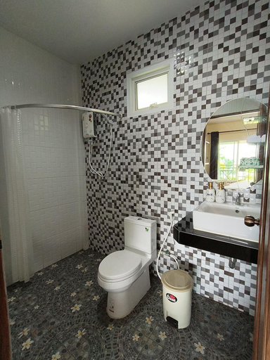 Bathroom 4, Sunrise Beach Koh Yao Resort, Ko Yao District