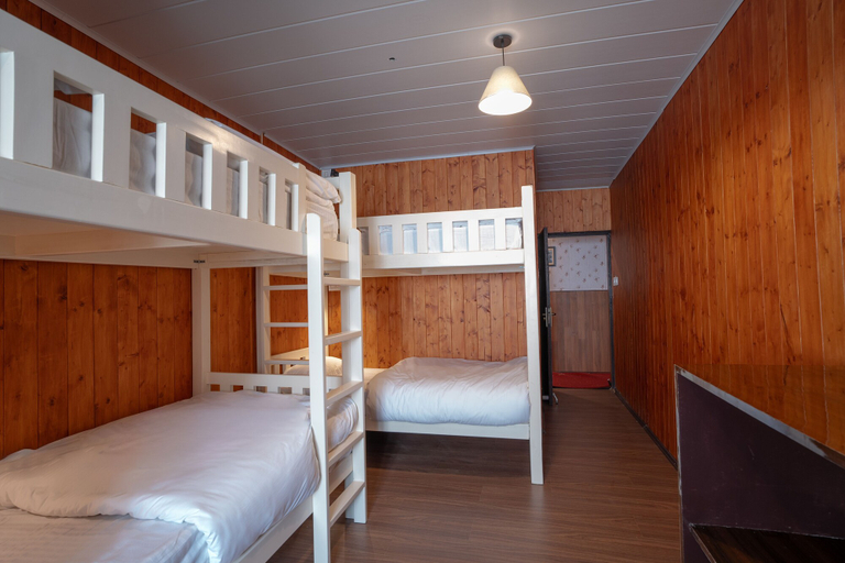 Bedroom 2, Poshtel Meghma, Mechi