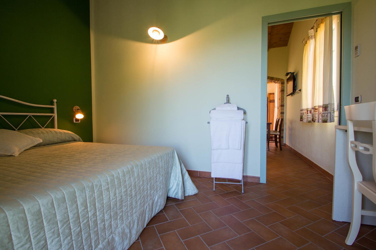 Bedroom 3, Agriturismo Ada Musso ss, Imperia