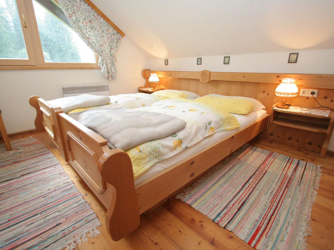 Bedroom 4, Apartment in Tropolach With Sauna, Hermagor