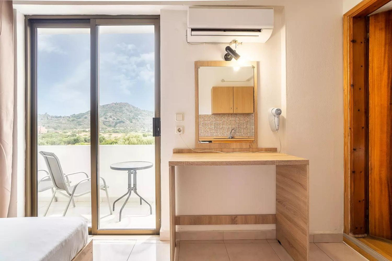 Bathroom 3, Sotirakis Hotel, South Aegean