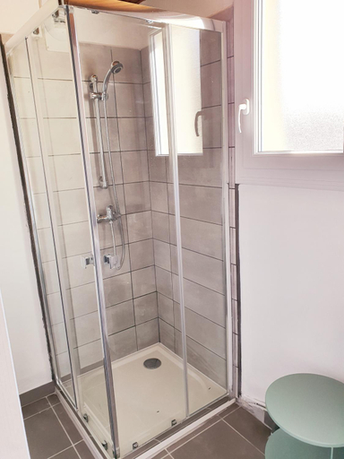 Bathroom 2, Le Moulin du Verdon, Alpes-de-Haute-Provence