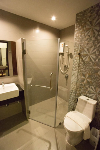 Bathroom 4, Aziss Boutique Hotel, Muang Phitsanulok