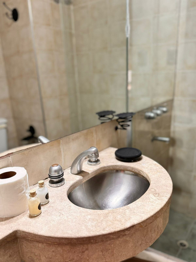Bathroom, HOTEL CUESTA DEL VIENTO, Capital