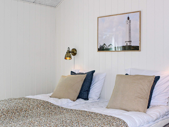 Room 5, 4 Star Holiday Home in Blavand, Varde