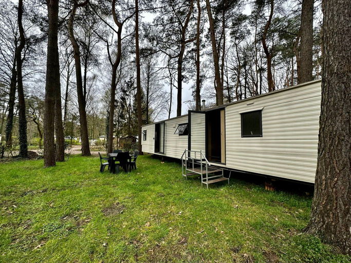 Exterior 5, Residence With a Spacious Garden Located in a Child-friendly Park, Limburg