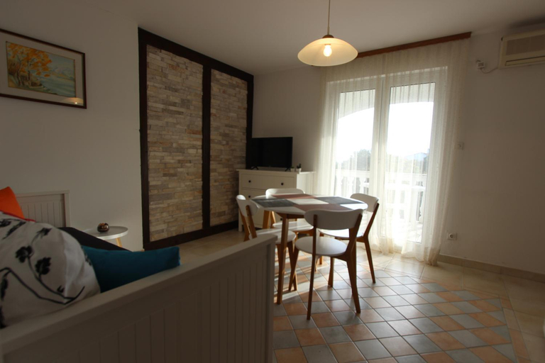 Others 4, Apartments Chiara, Lumbarda