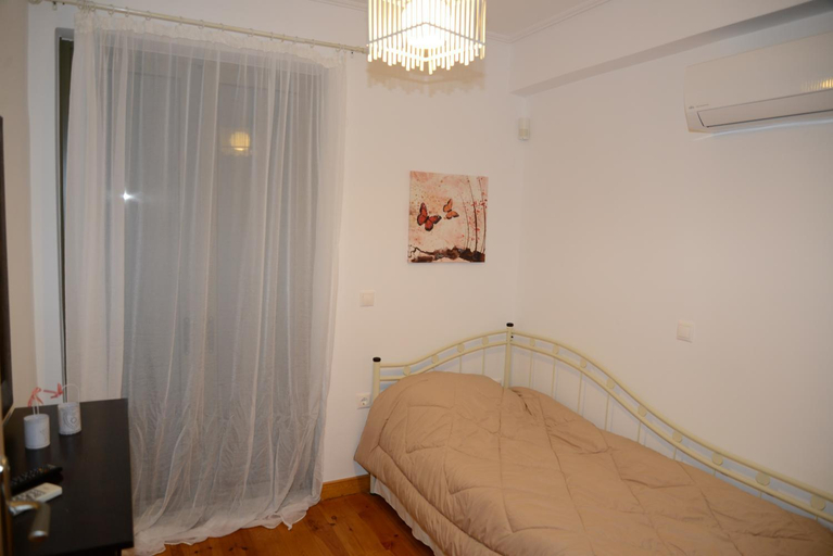 Others 5, Dio Guesthouses, Peloponnese