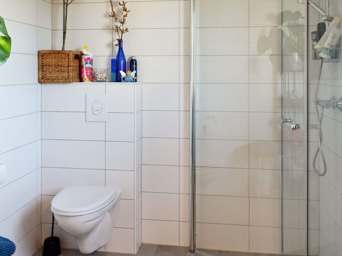 Bathroom 5, 7 Person Holiday Home in Vesteroy-by Traum, Hvaler