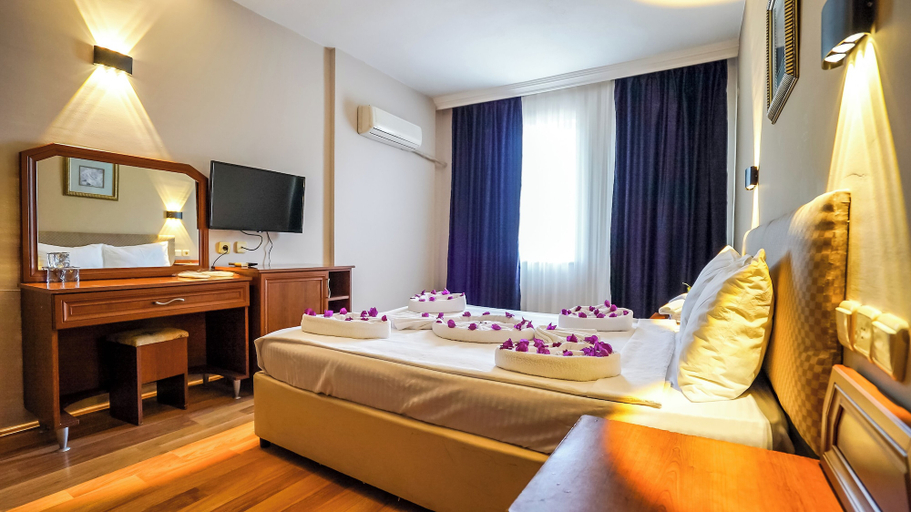 Bedroom 3, Nex Royal Beach Hotel - All Inclusive, Antalya