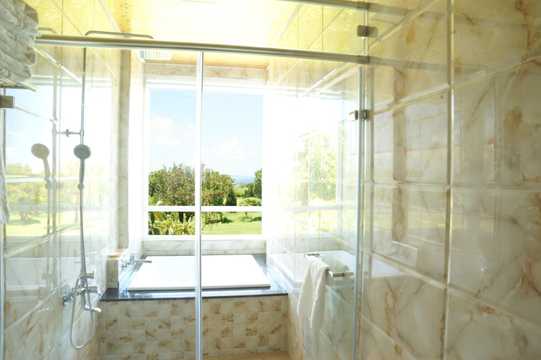 Bathroom 1, Coral B&B, Pingtung