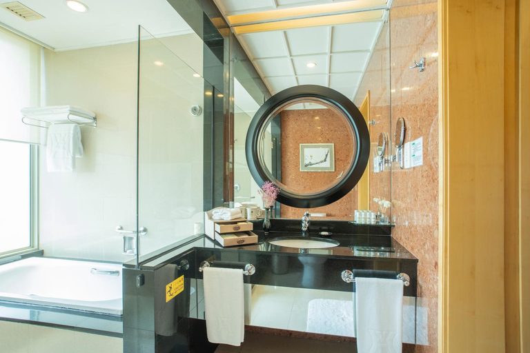 Bathroom 5, Shantou Junhua Haiyi Hotel, Shantou