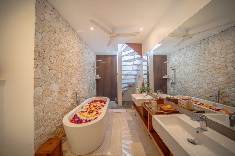 Bathroom 5, The Jimbaran Beach Villa by Ini Vie Hospitality, Badung