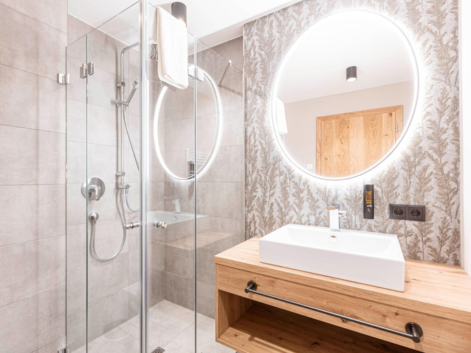 Bathroom 5, Modern Holiday Apartment With Balcony, Schwaz