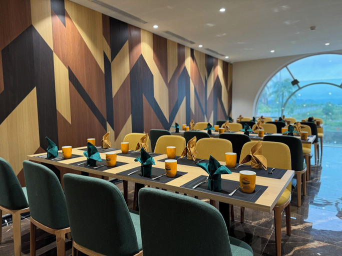 Food & Drinks 5, Ao Tien Harbour Boutique Hotel, Vân Đồn
