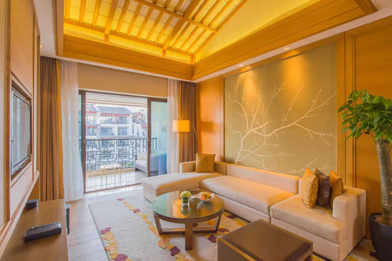 Bedroom 3, Sheraton Wetland Park Resort Hangzhou, Hangzhou