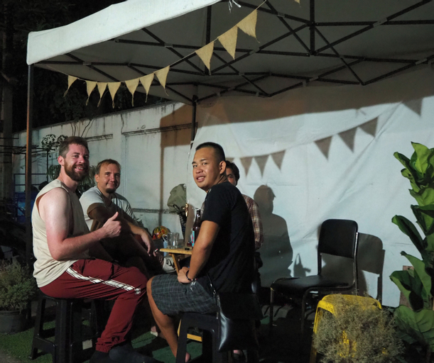 Food & Drinks, Bed Space Hostel, Phra Nakhon