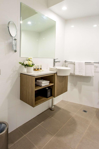 Bathroom 5, Mercure Brisbane Spring Hill, Spring Hill