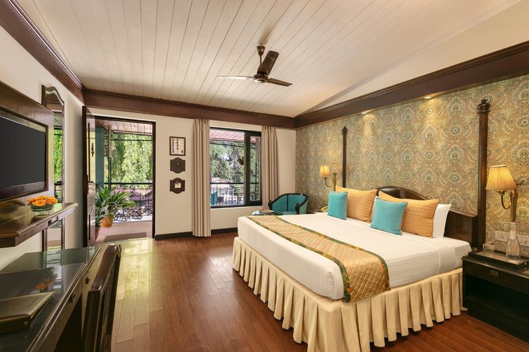 Bedroom 2, Hotel Shervani Hilltop, Nainital
