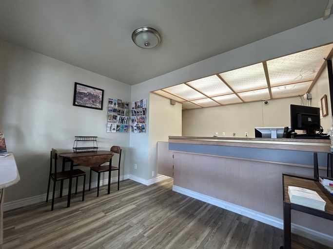 Four Sevens Motel, White Pine