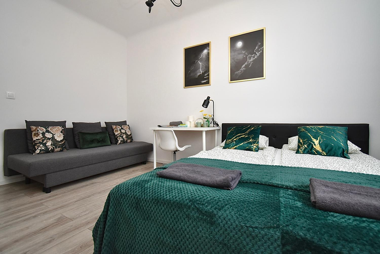 Others 5, Rental Apartments Aleja Niepodleglosci, Warsaw