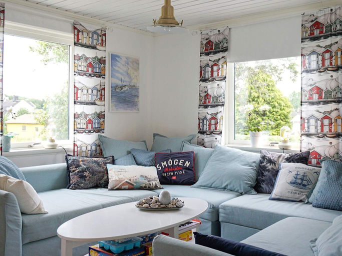 Living area 5, 4 Star Holiday Home in Brastad, Lysekil