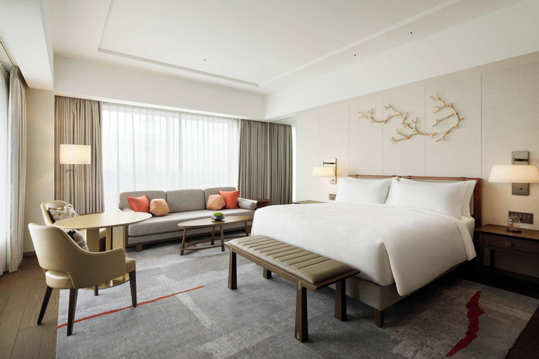 Bedroom 13