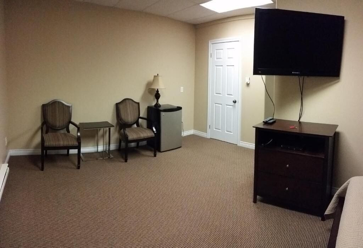 Others 5, Riverview Suites, Division No. 7