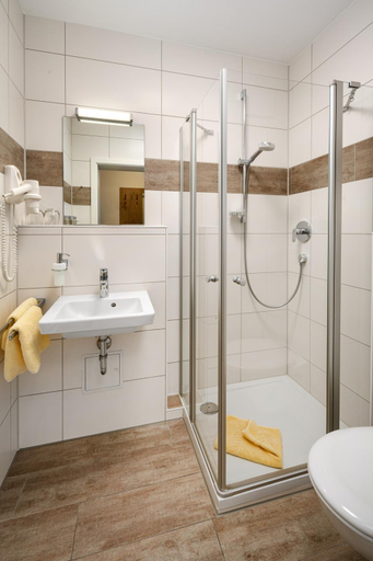 Bathroom, Hotel Zur Post, Kelheim