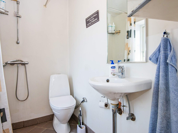 Bathroom, 4 Person Holiday Home in Malling, Århus