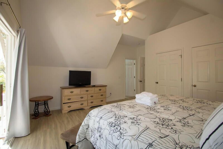 Bedroom 2, 45 Davis Love Dr, Beaufort