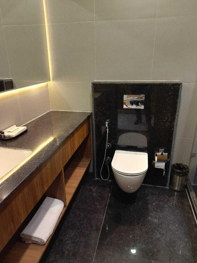 Bathroom 3, Garden Resorts & Hotel, Meerut