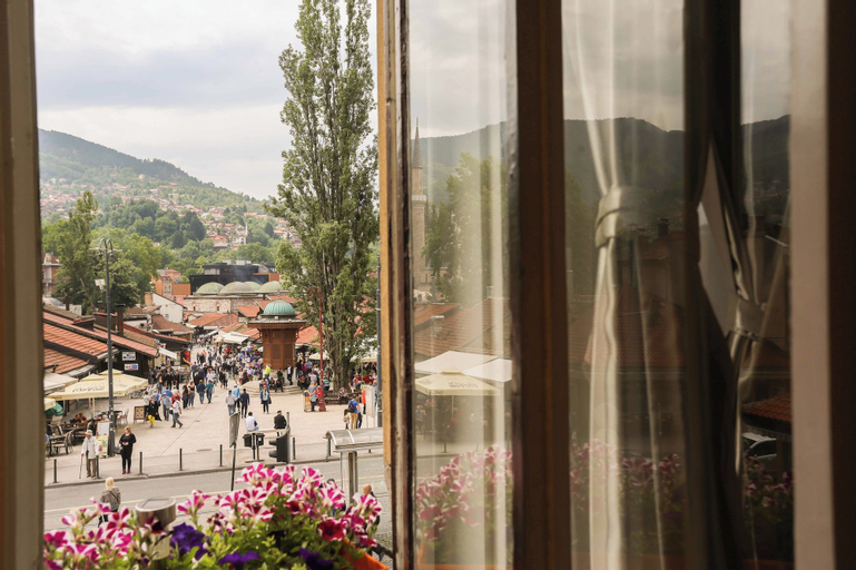 Pigeon Square Rooms, Sarajevo