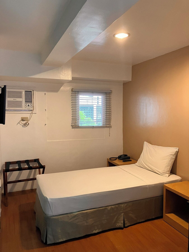 Bedroom 30