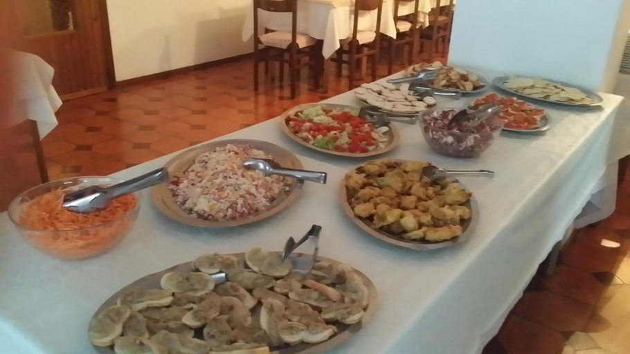 Food & Drinks 5, Hotel Nevada, Trento