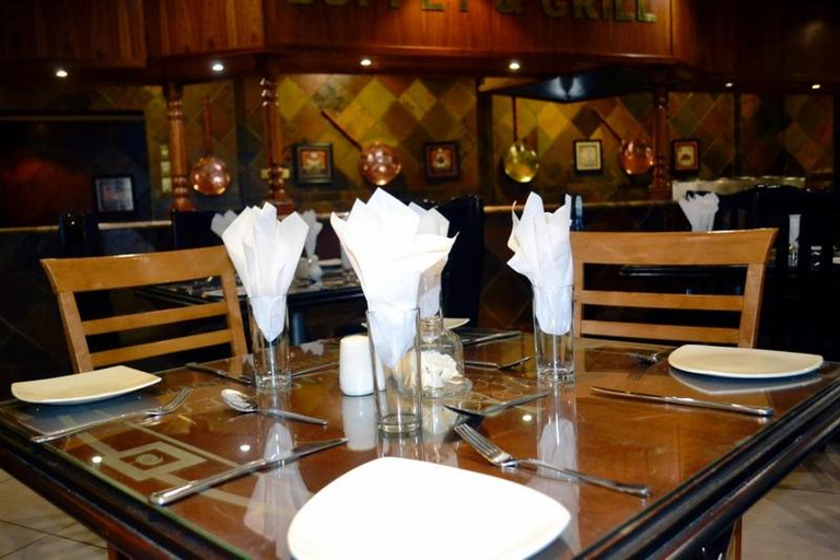 Food & Drinks 2, Crown Hotel, Uthukela