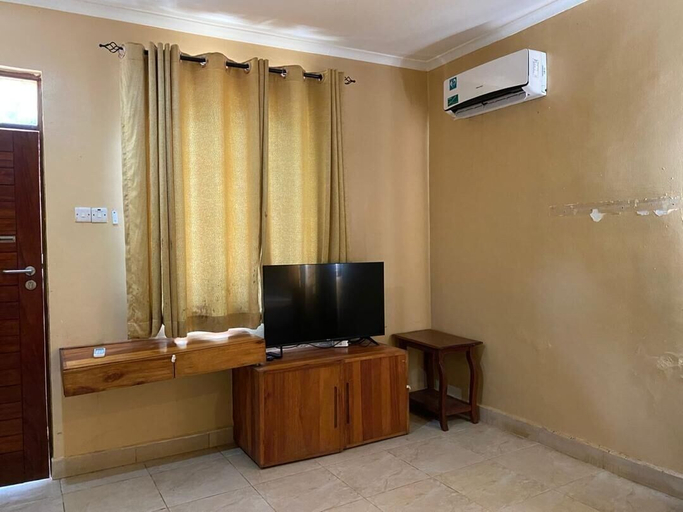 Others 4, Salt Garden Inn, Kinondoni