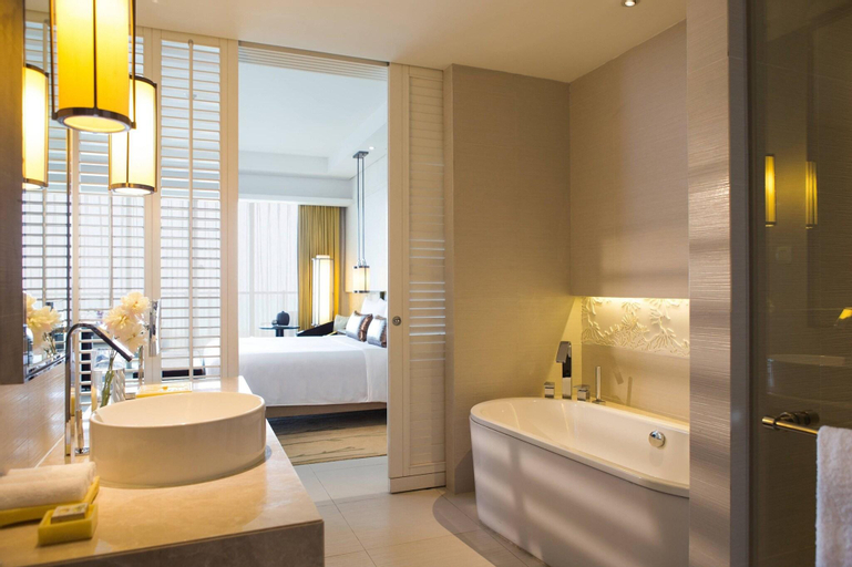 Bathroom 19