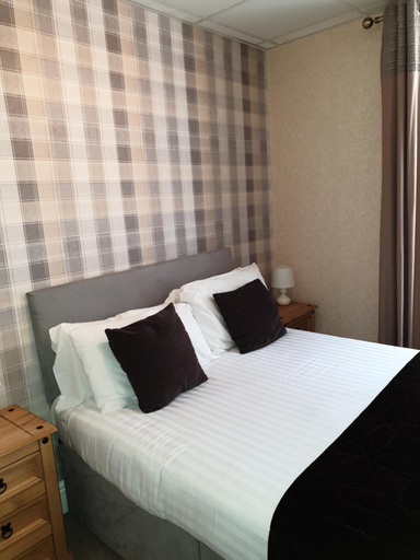 Others 4, The Montclair, Blackpool