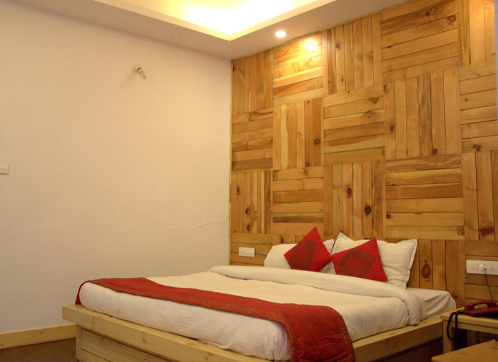 Others 3, Hotel Dream Land, Kullu
