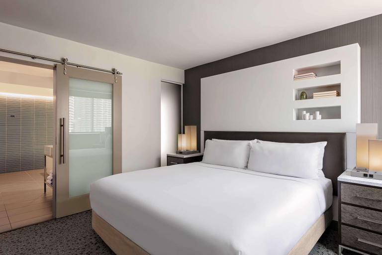 Bedroom 30