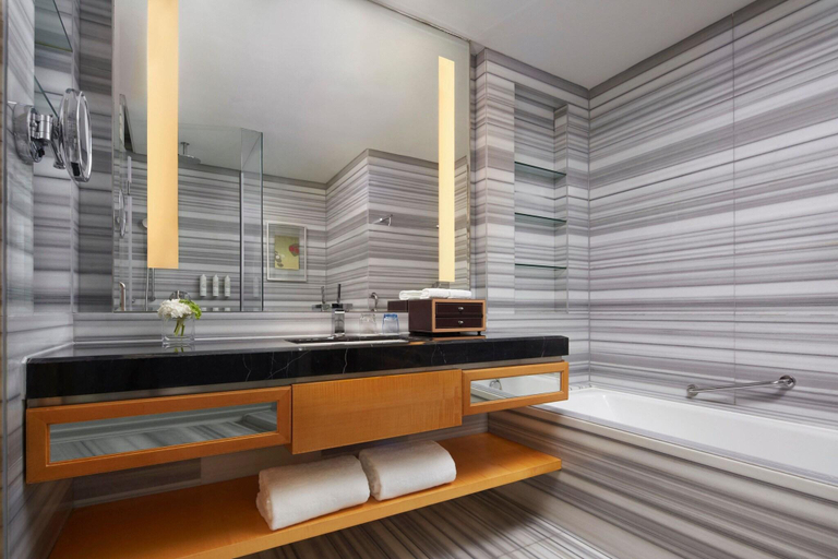 Bathroom 14