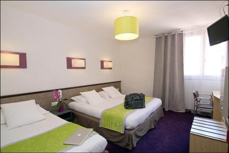 Bedroom 4, Hôtel Peyramale, Hautes-Pyrénées