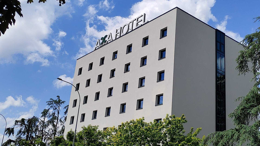 Exterior & Views 2, Acca Sporting Hotel, Milano