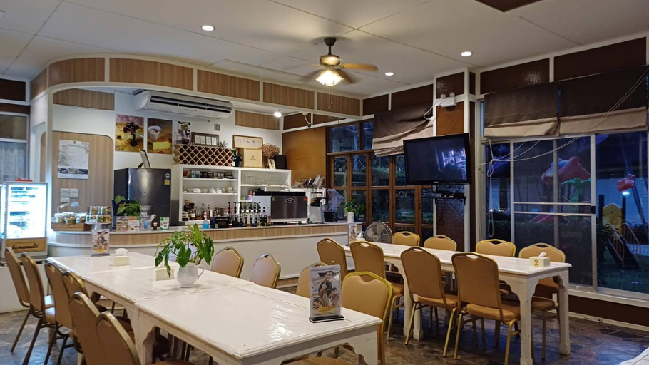 Food & Drinks 4, Uthai River Lake Resort, Muang Uthai Thani