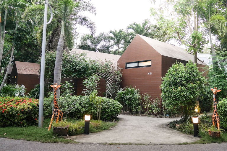 Exterior & Views 1, Villa Navin, Pattaya